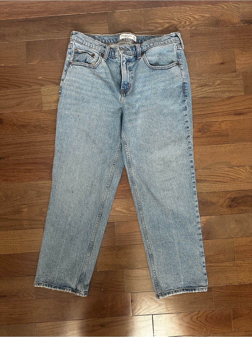 Abercrombie & Fitch 90s straight mid rise extra short